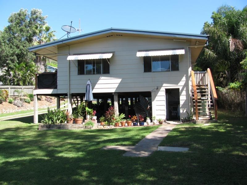 176 Oaka Street, Gladstone QLD 4680