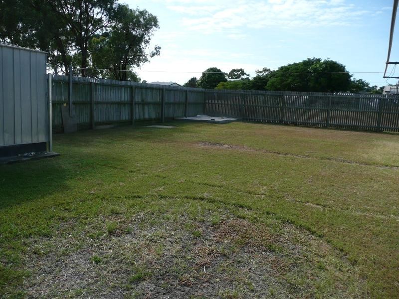 16 HETHERINGTON STREET, Gladstone QLD 4680