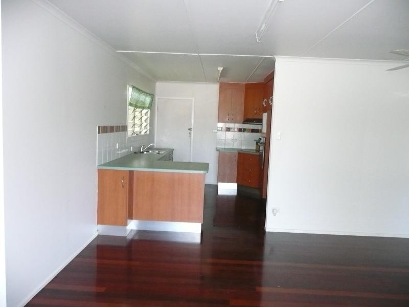 16 HETHERINGTON STREET, Gladstone QLD 4680