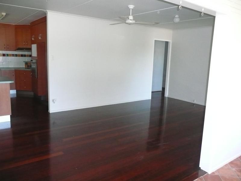 16 HETHERINGTON STREET, Gladstone QLD 4680