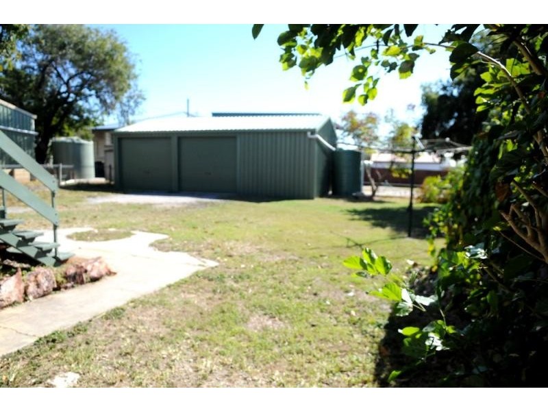 14 Bonar St, Gladstone QLD 4680