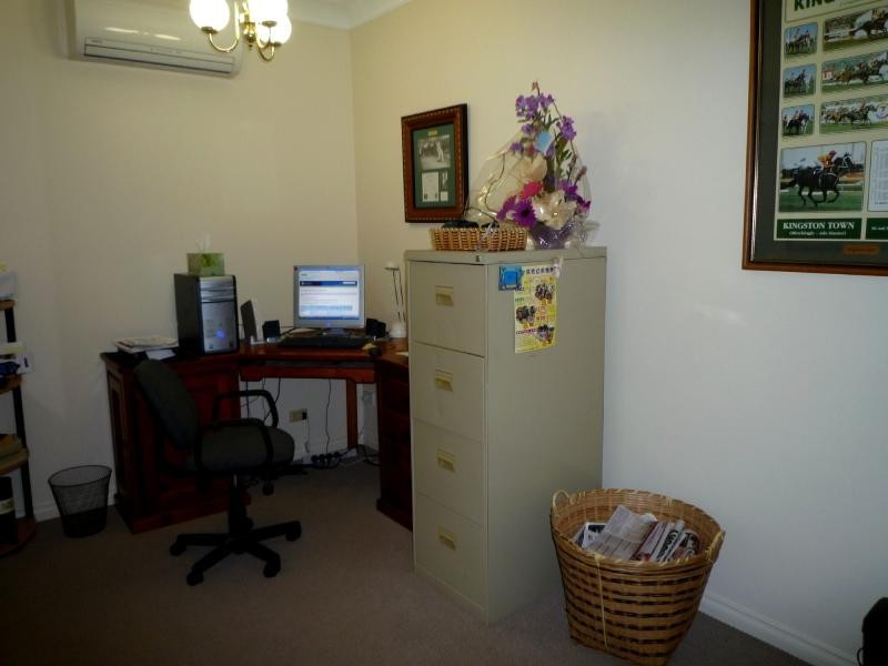 4 Deborah St., Gladstone QLD 4680