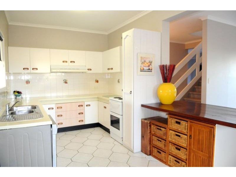 7 The Esplanade, Gladstone QLD 4680