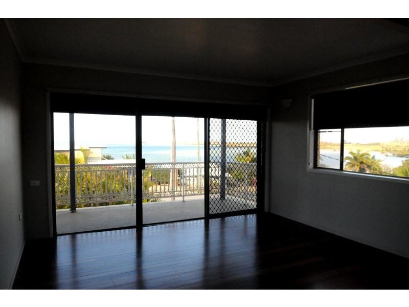 7 The Esplanade, Gladstone QLD 4680