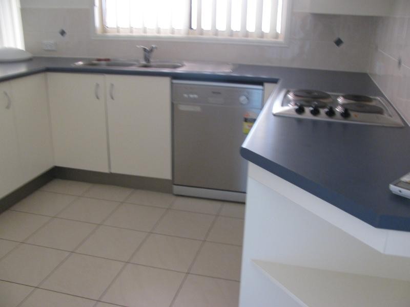 16 Reinaerhoff Crescent, Gladstone QLD 4680