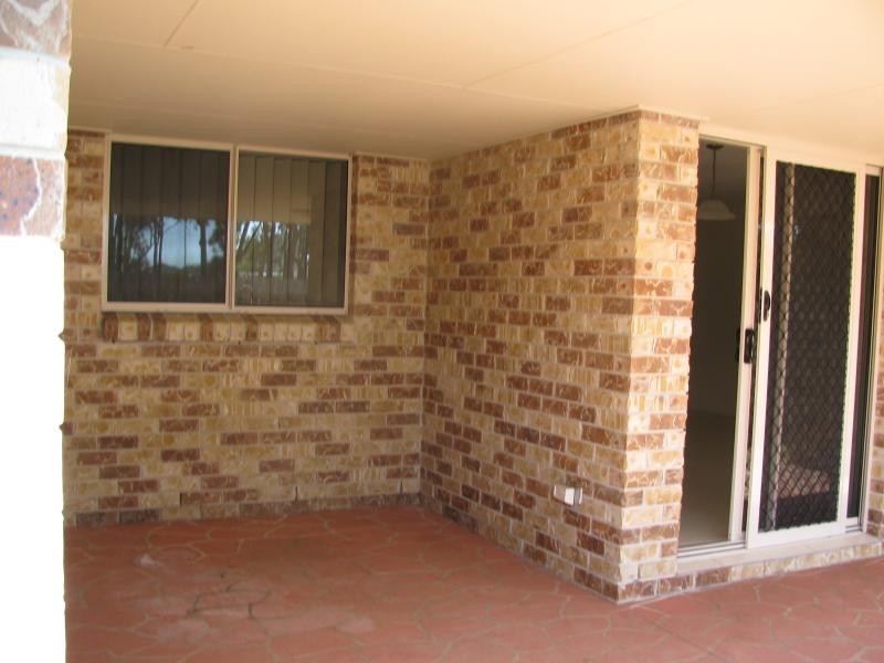 16 Reinaerhoff Crescent, Gladstone QLD 4680