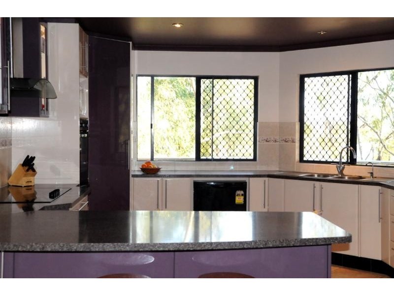 15 Dolphin Terrace, Gladstone QLD 4680