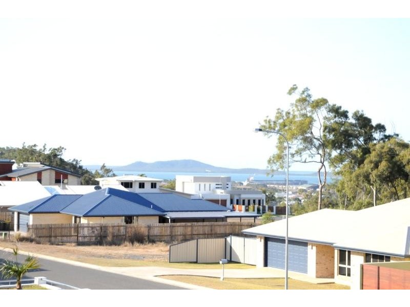 15 Dolphin Terrace, Gladstone QLD 4680