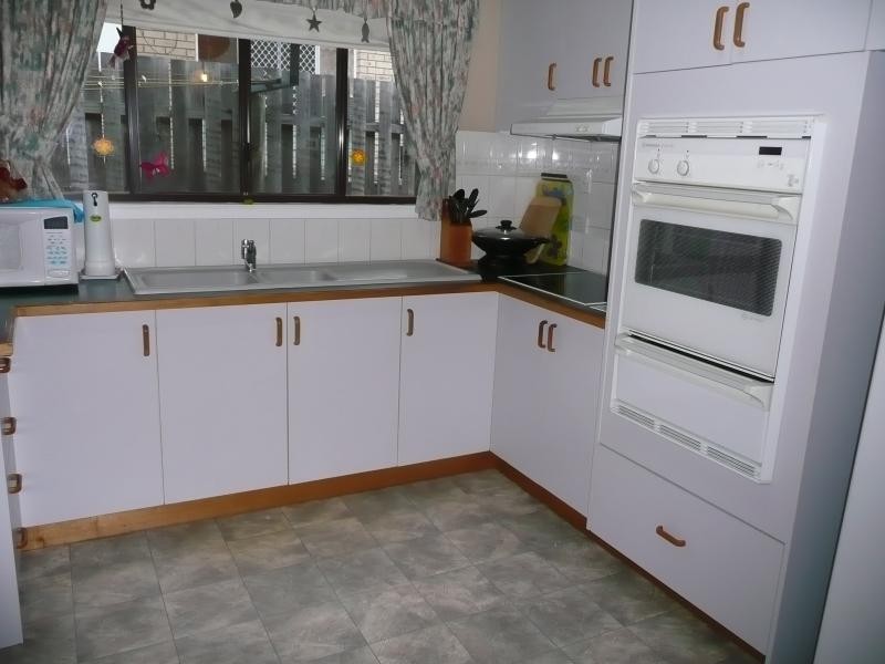 1 Gum Court, Gladstone QLD 4680