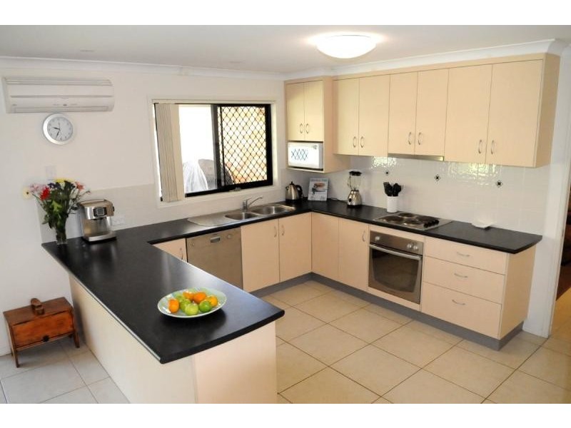 98 Col Brown Avenue, Gladstone QLD 4680