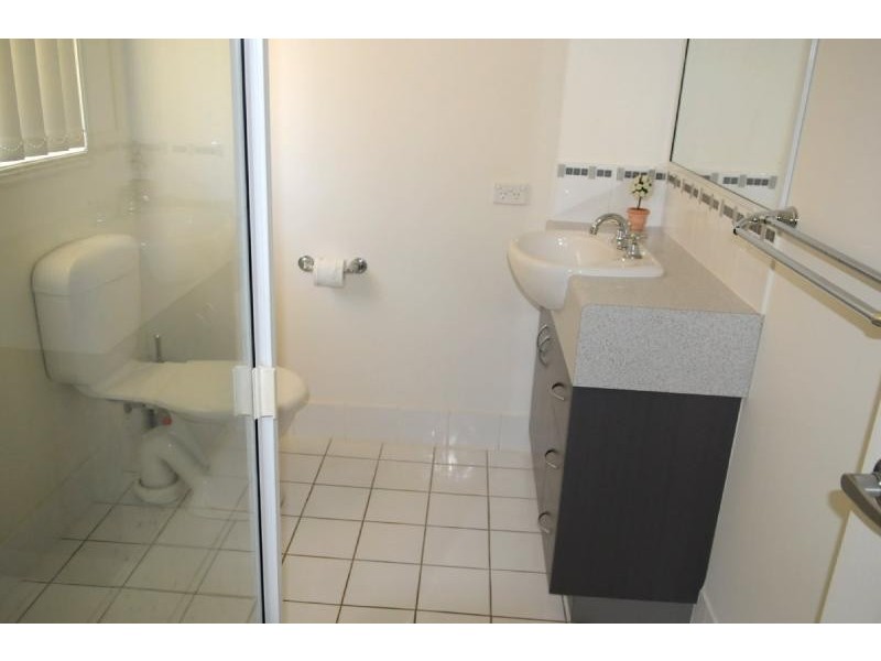 98 Col Brown Avenue, Gladstone QLD 4680