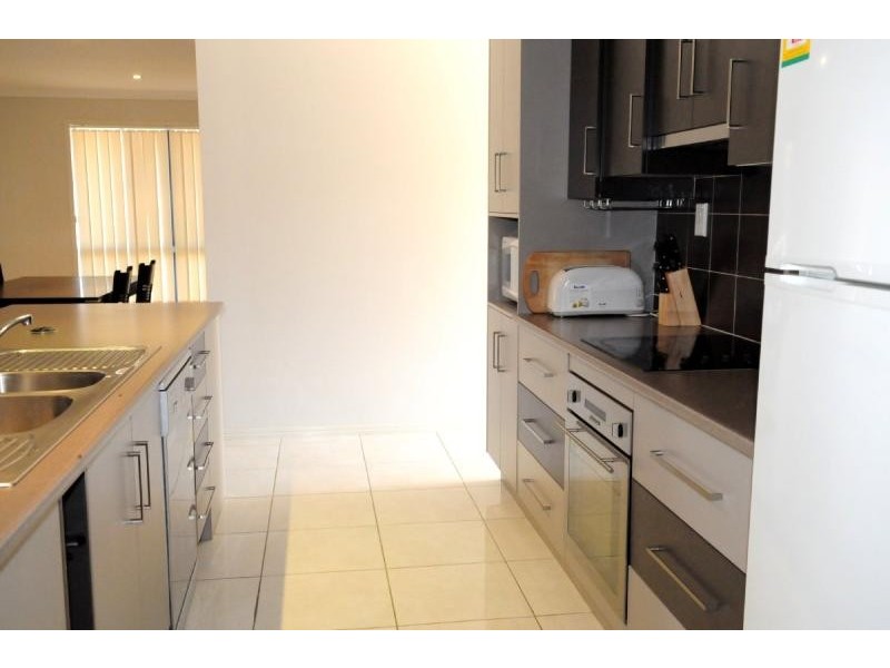 26 Links Court, Gladstone QLD 4680