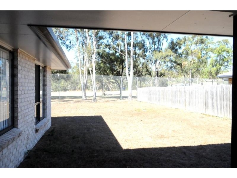 26 Links Court, Gladstone QLD 4680