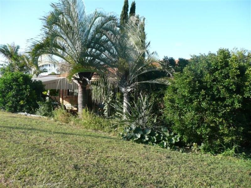 14 Butler Street, Gladstone QLD 4680