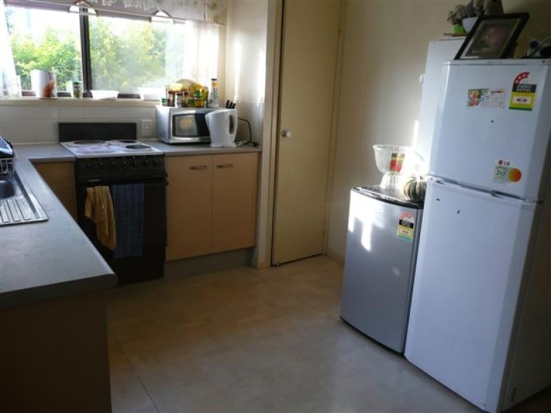 14 Butler Street, Gladstone QLD 4680