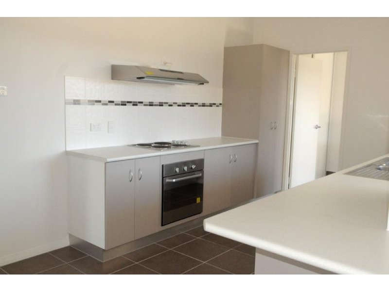 18 Skyline Drive, Gladstone QLD 4680