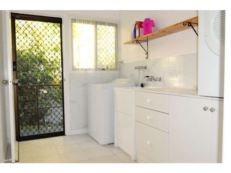 17 Butler Street, Gladstone QLD 4680