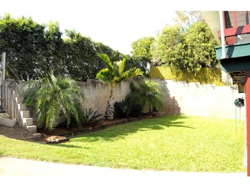 17 Butler Street, Gladstone QLD 4680