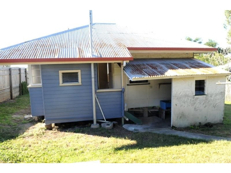 23 Worthington Street, Gladstone QLD 4680