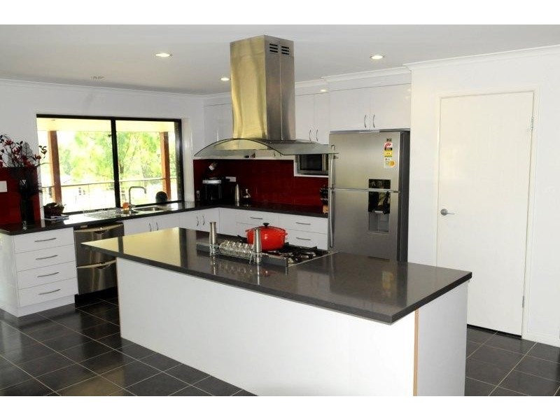 211 Schulze Road, Beecher QLD 4680