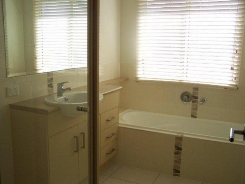 14 Koowin Drive, Gladstone QLD 4680