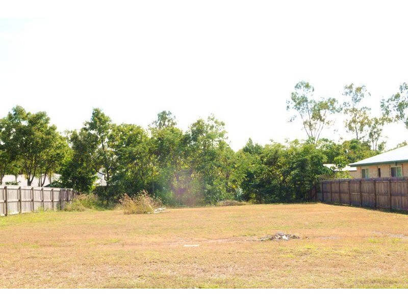 13 Wicks Street, Gladstone QLD 4680