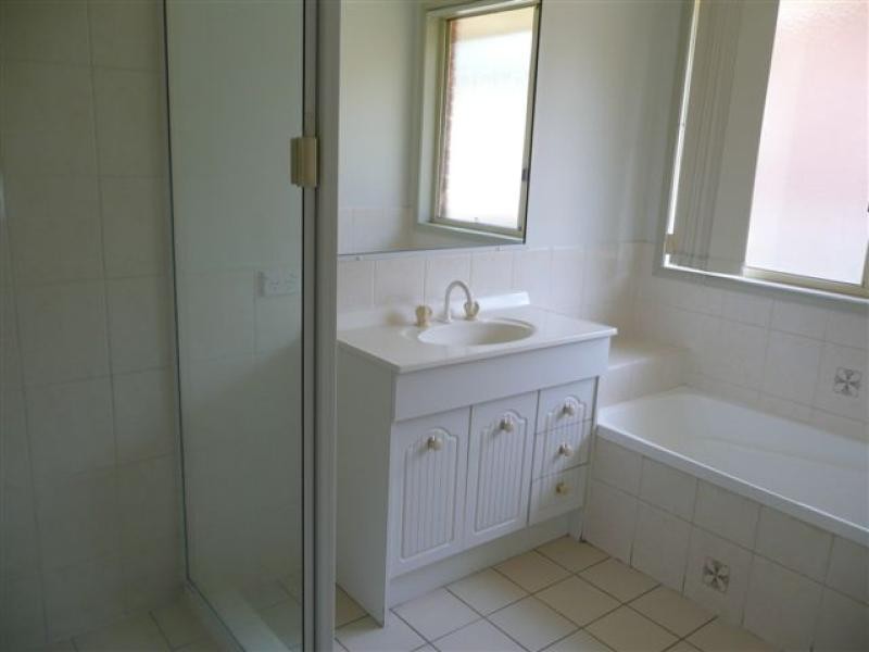 15 Hamilton Drive, Gladstone QLD 4680