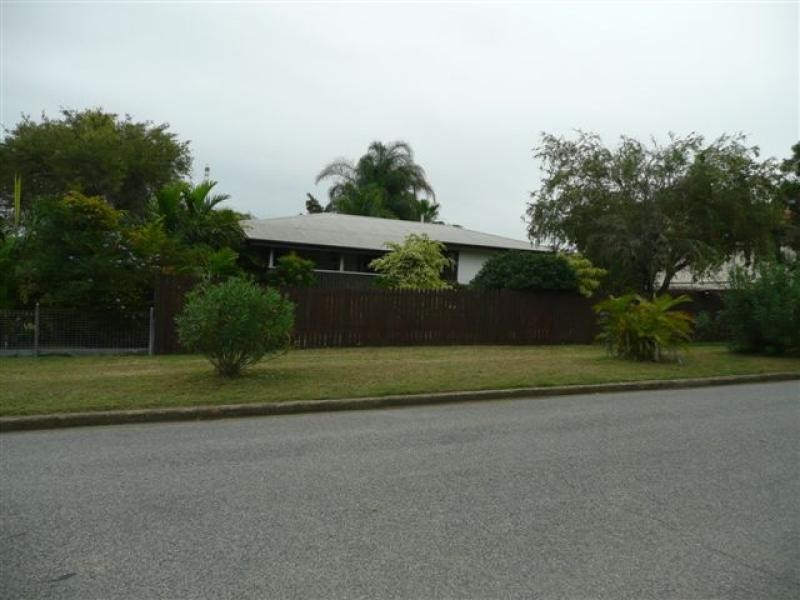 25 Pershouse Street, Gladstone QLD 4680