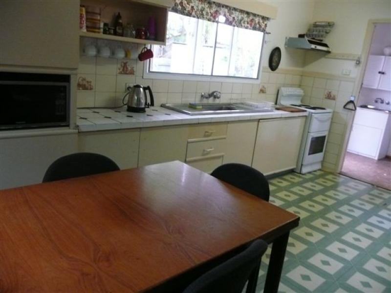 25 Pershouse Street, Gladstone QLD 4680