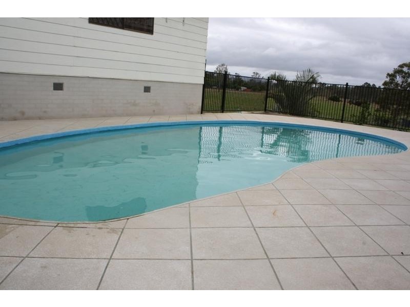 48717 Bruce Highway, Benaraby QLD 4680