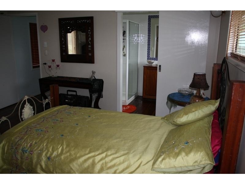 48717 Bruce Highway, Benaraby QLD 4680