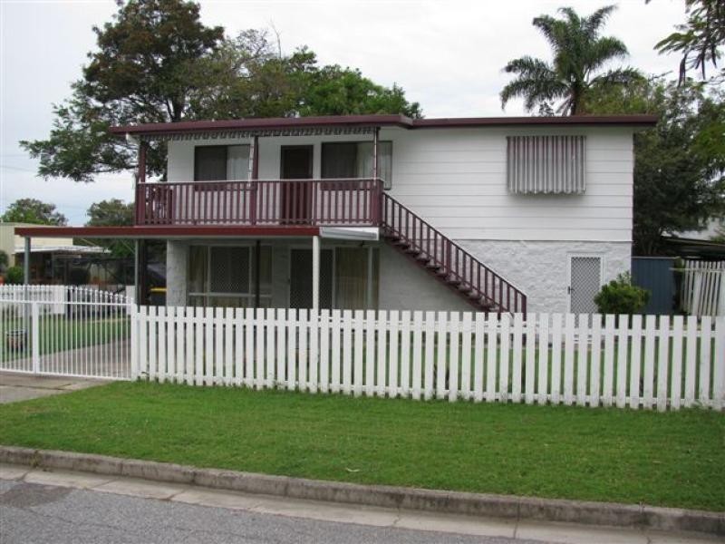 2 Golding Street, Gladstone QLD 4680