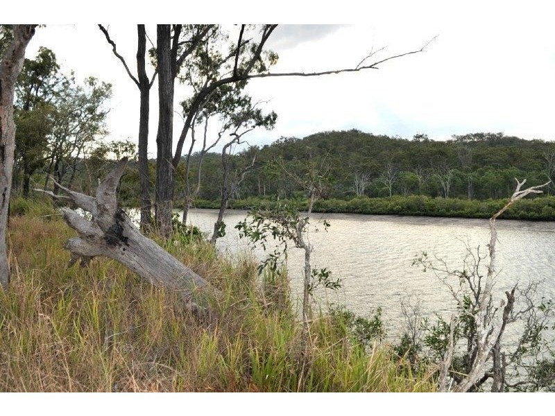 13 Pams Crt, Beecher QLD 4680