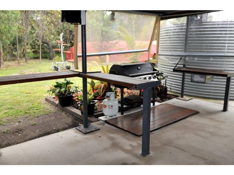 13 Pams Crt, Beecher QLD 4680