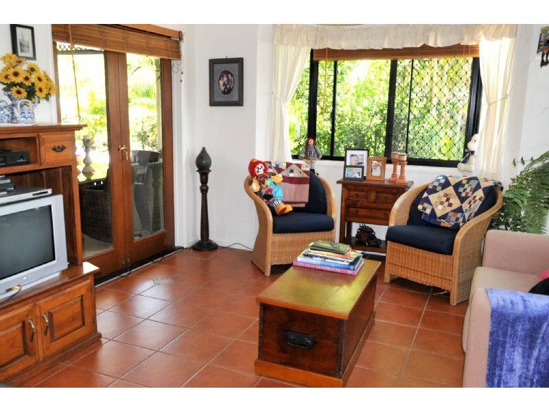 198 J Hickey Avenue, Gladstone QLD 4680