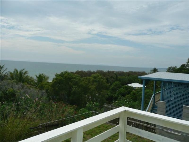 12 Ocean Street, Tannum Sands QLD 4680