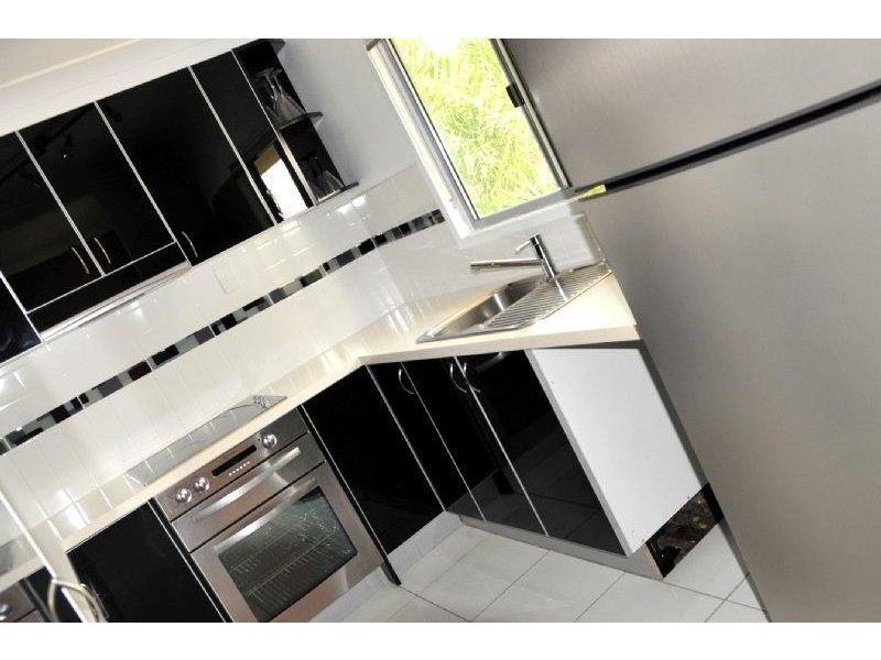 90 Allunga Drive, Gladstone QLD 4680