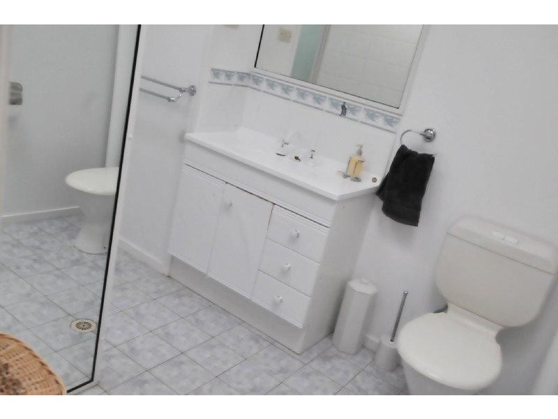 90 Allunga Drive, Gladstone QLD 4680