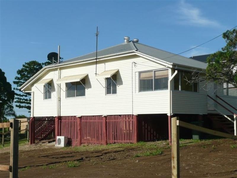 16 Fowler Street, Gladstone QLD 4680