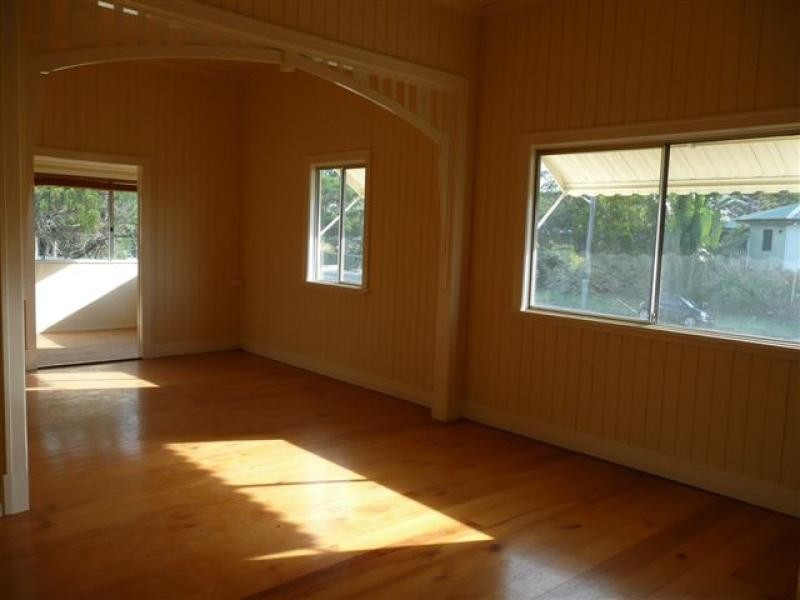 16 Fowler Street, Gladstone QLD 4680