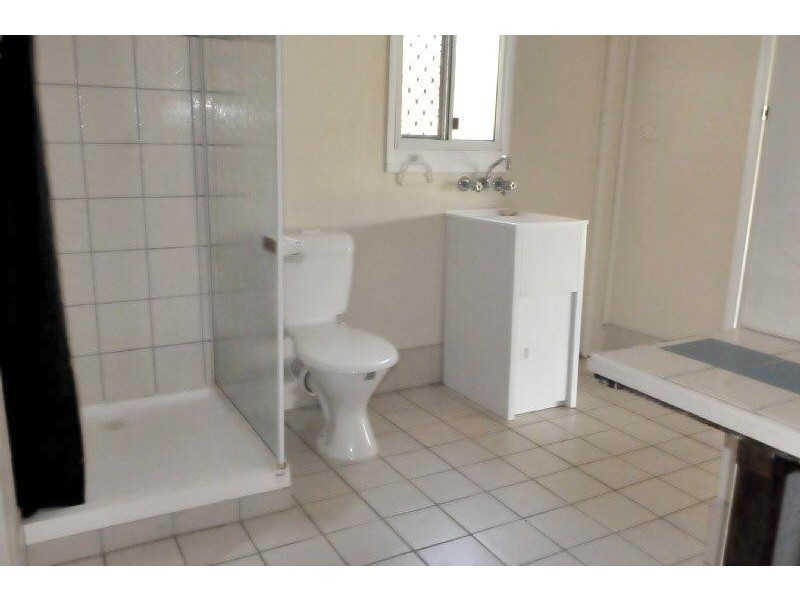 4 Acacia Court, Gladstone QLD 4680