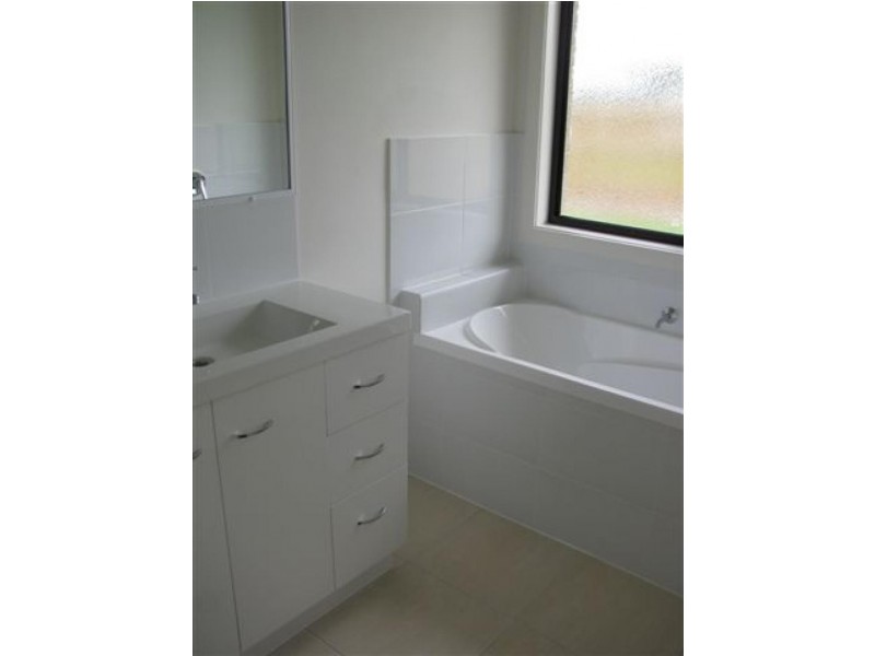 62 Victoria avenue, Gladstone QLD 4680