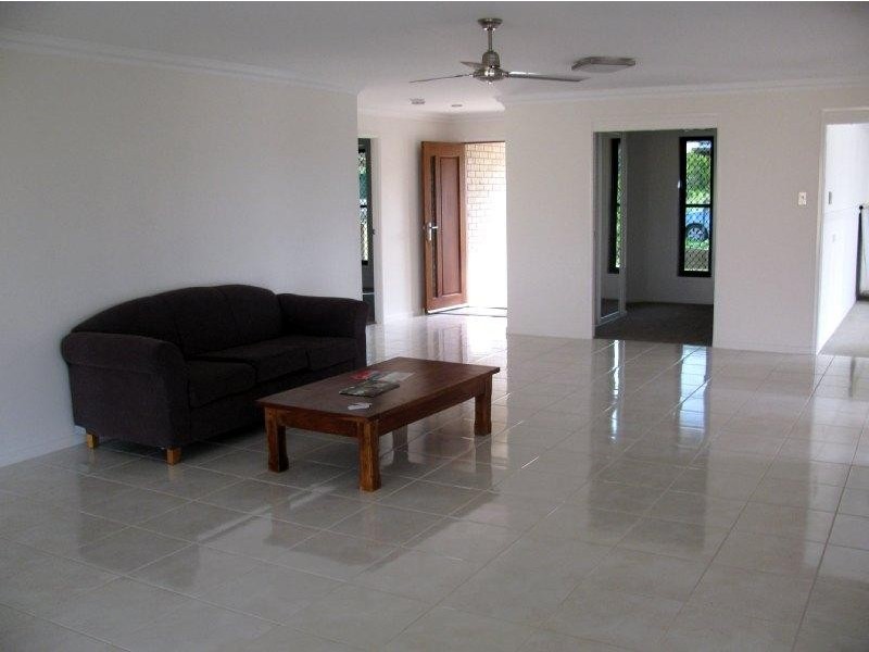 57 Skyline Drive, Gladstone QLD 4680