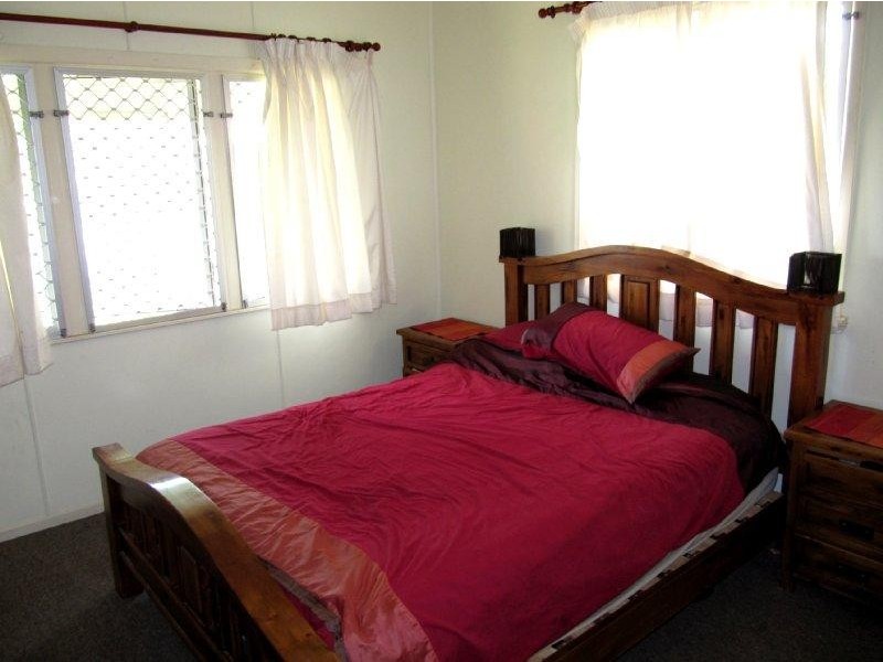 27 Fisher Street, Gladstone QLD 4680