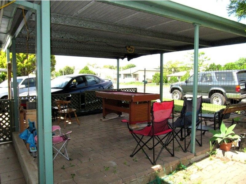 27 Fisher Street, Gladstone QLD 4680