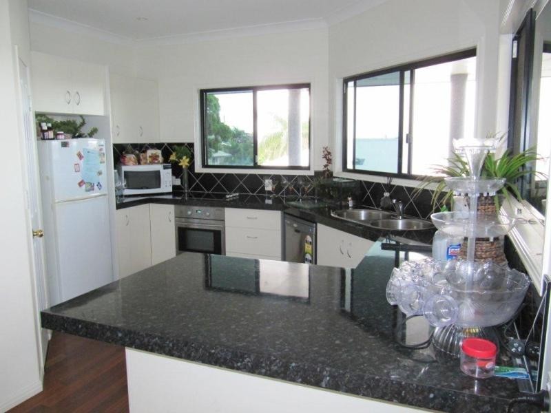 150 Oaka Lane, Gladstone QLD 4680