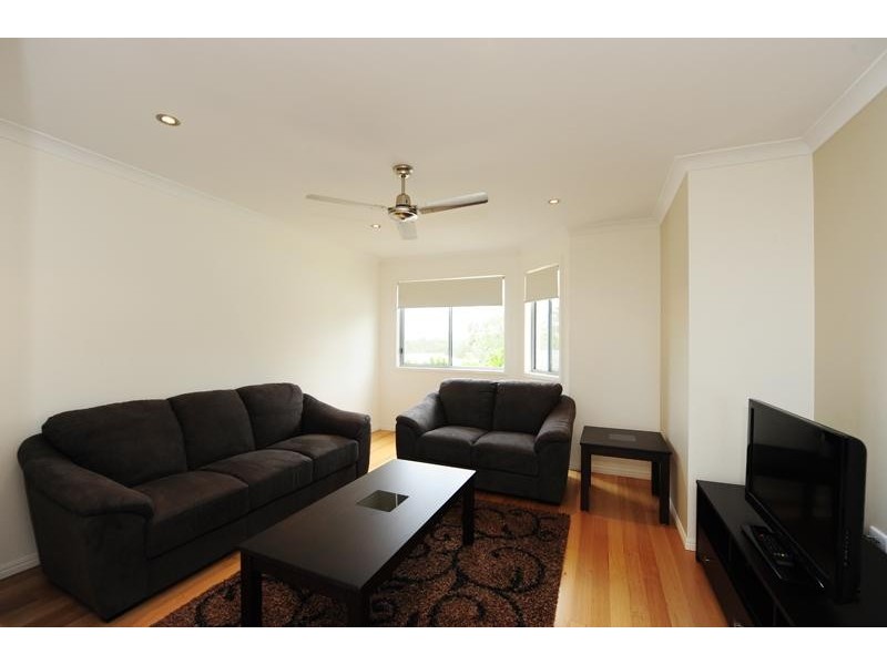 Unit 1/18 Cockatoo Drive, Gladstone QLD 4680