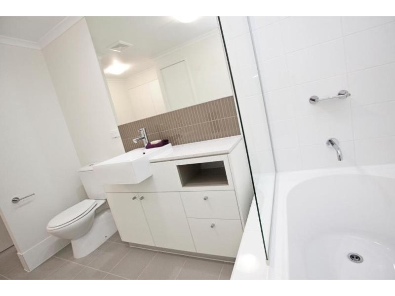 Unit 216/80 Glenlyon Road, Gladstone QLD 4680
