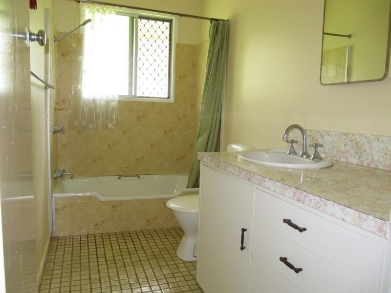 13 The Esplanade, Gladstone QLD 4680