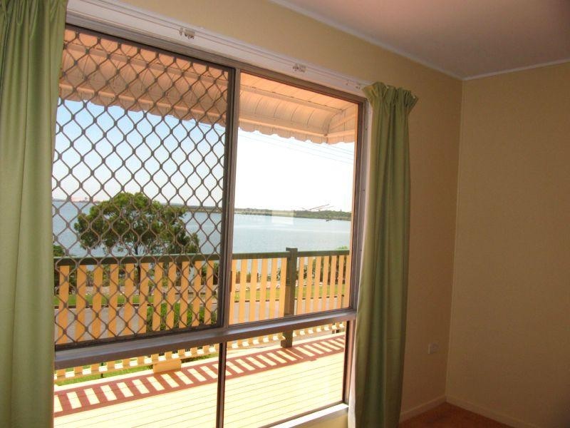 13 The Esplanade, Gladstone QLD 4680